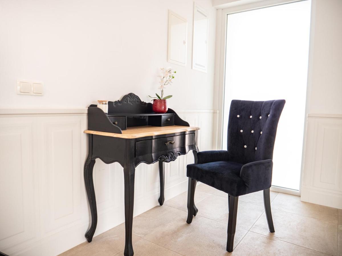 Elegant Hvar Town Villa With Pool Bagian luar foto